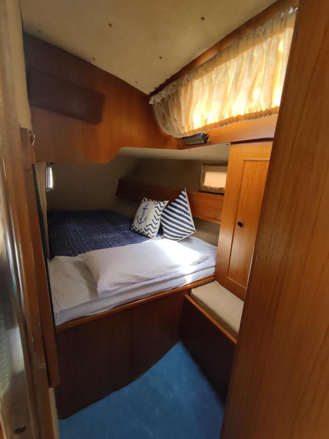 Dormire in Barca a Vela Maratea Esterno foto