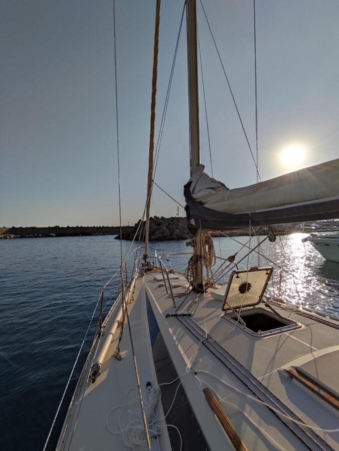 Dormire in Barca a Vela Maratea Esterno foto